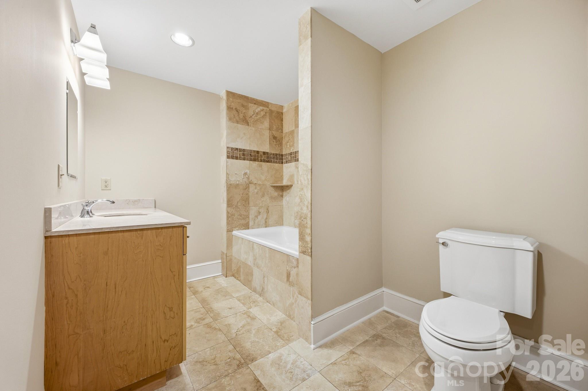 21 Battery Park Avenue Asheville NC 28801