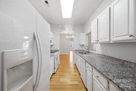 5617 Fairview Road Charlotte NC 28209