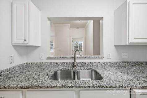 5617 Fairview Road Charlotte NC 28209