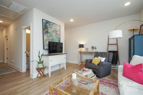 711 Beaty Street Davidson NC 28036