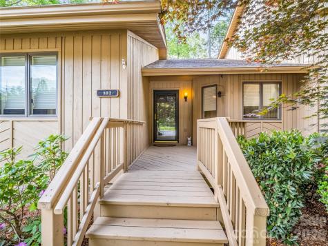 102 White Oak Drive Hendersonville NC 28791