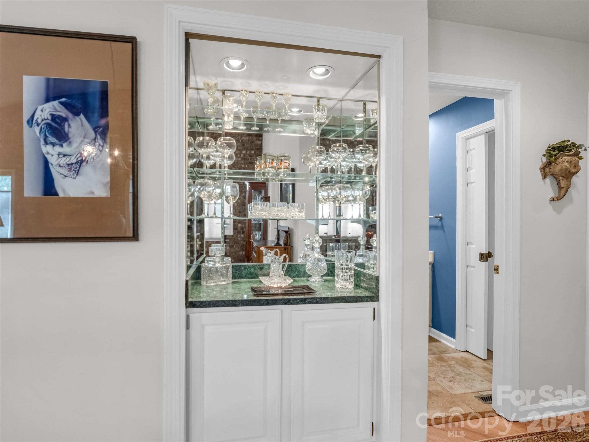 102 White Oak Drive Hendersonville NC 28791