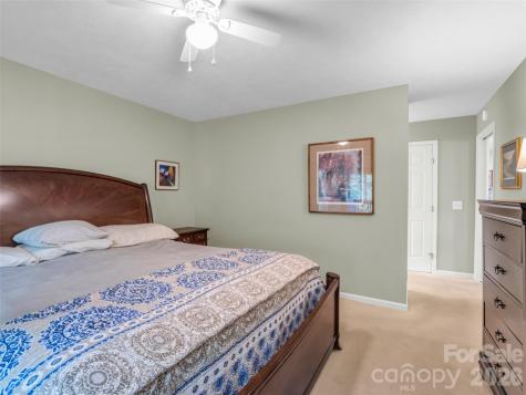 102 White Oak Drive Hendersonville NC 28791