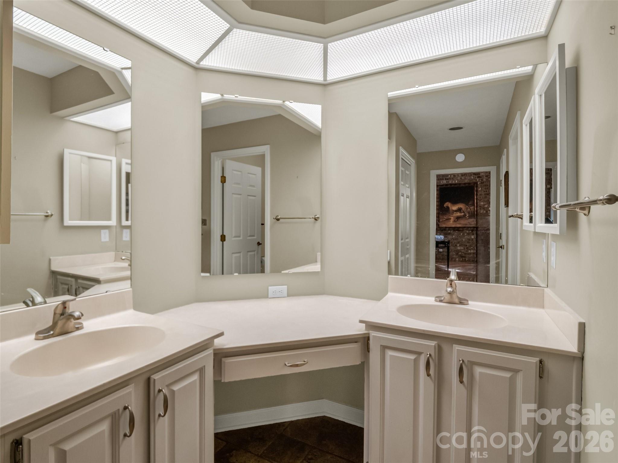 102 White Oak Drive Hendersonville NC 28791