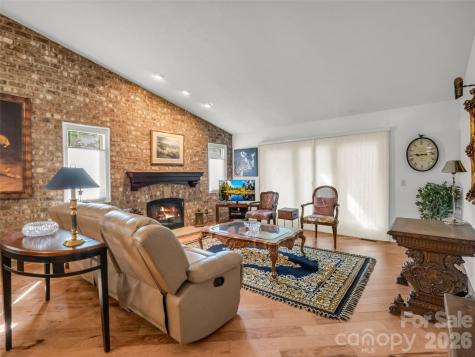 102 White Oak Drive Hendersonville NC 28791