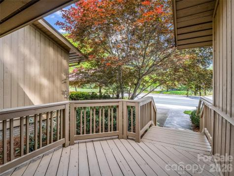 102 White Oak Drive Hendersonville NC 28791