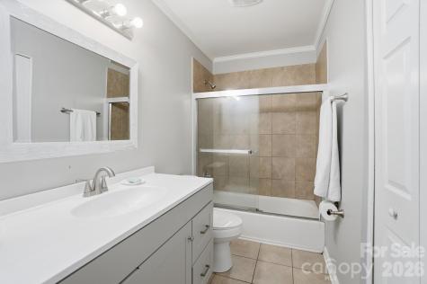 8529 Castle Pine Court Charlotte NC 28226