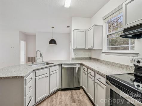 9 Northbrook Place Asheville NC 28804