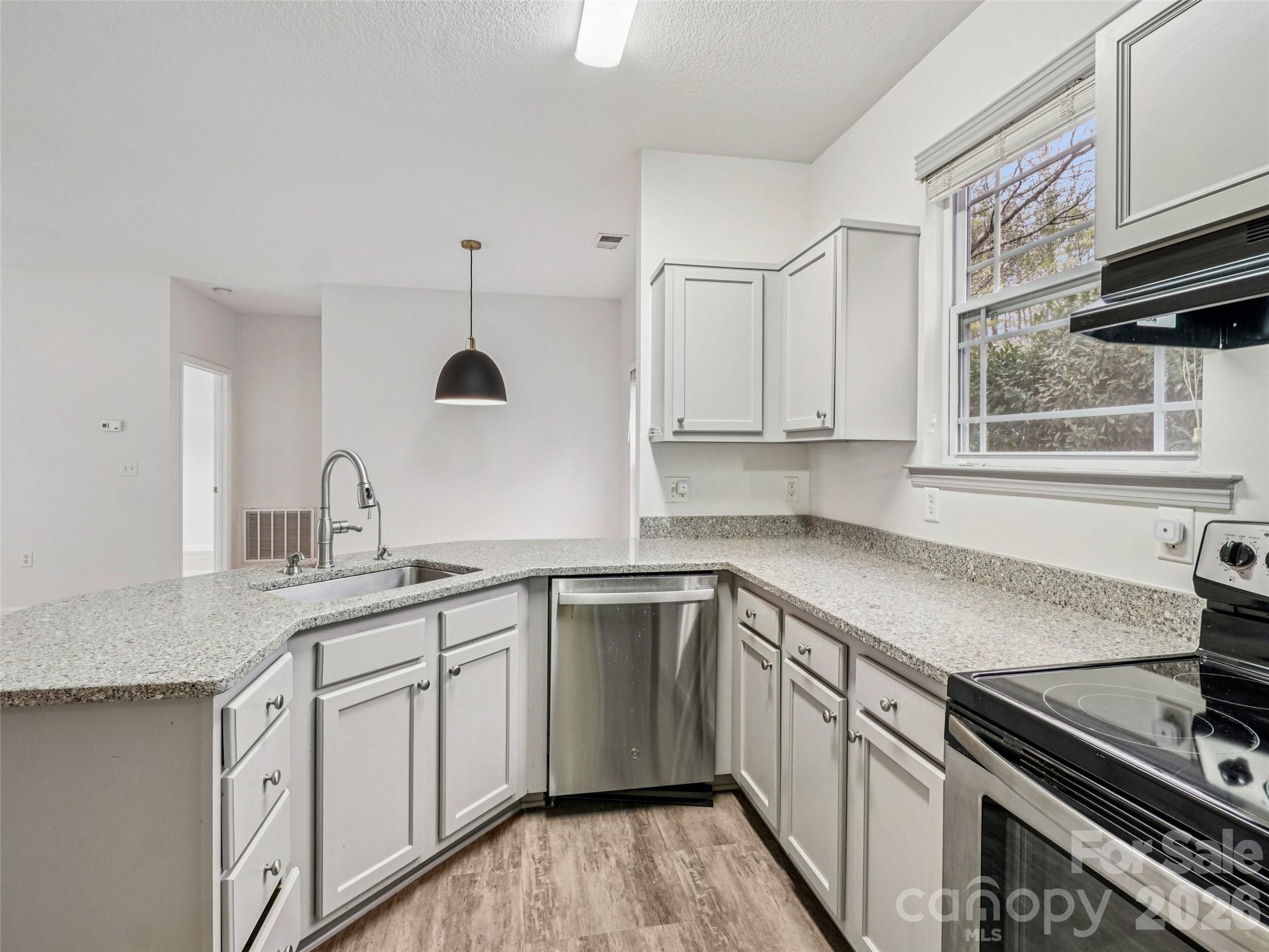 9 Northbrook Place Asheville NC 28804