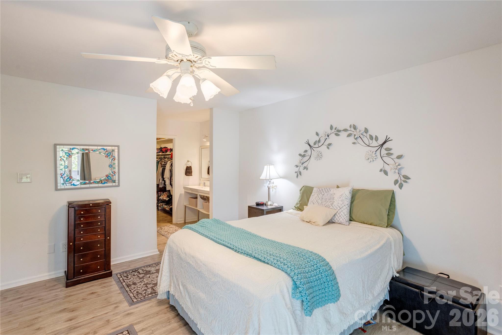 6608 Point Comfort Lane Charlotte NC 28226