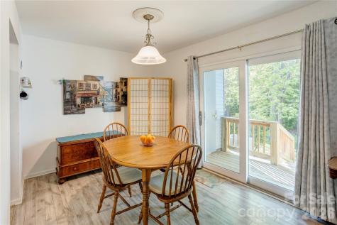 6608 Point Comfort Lane Charlotte NC 28226
