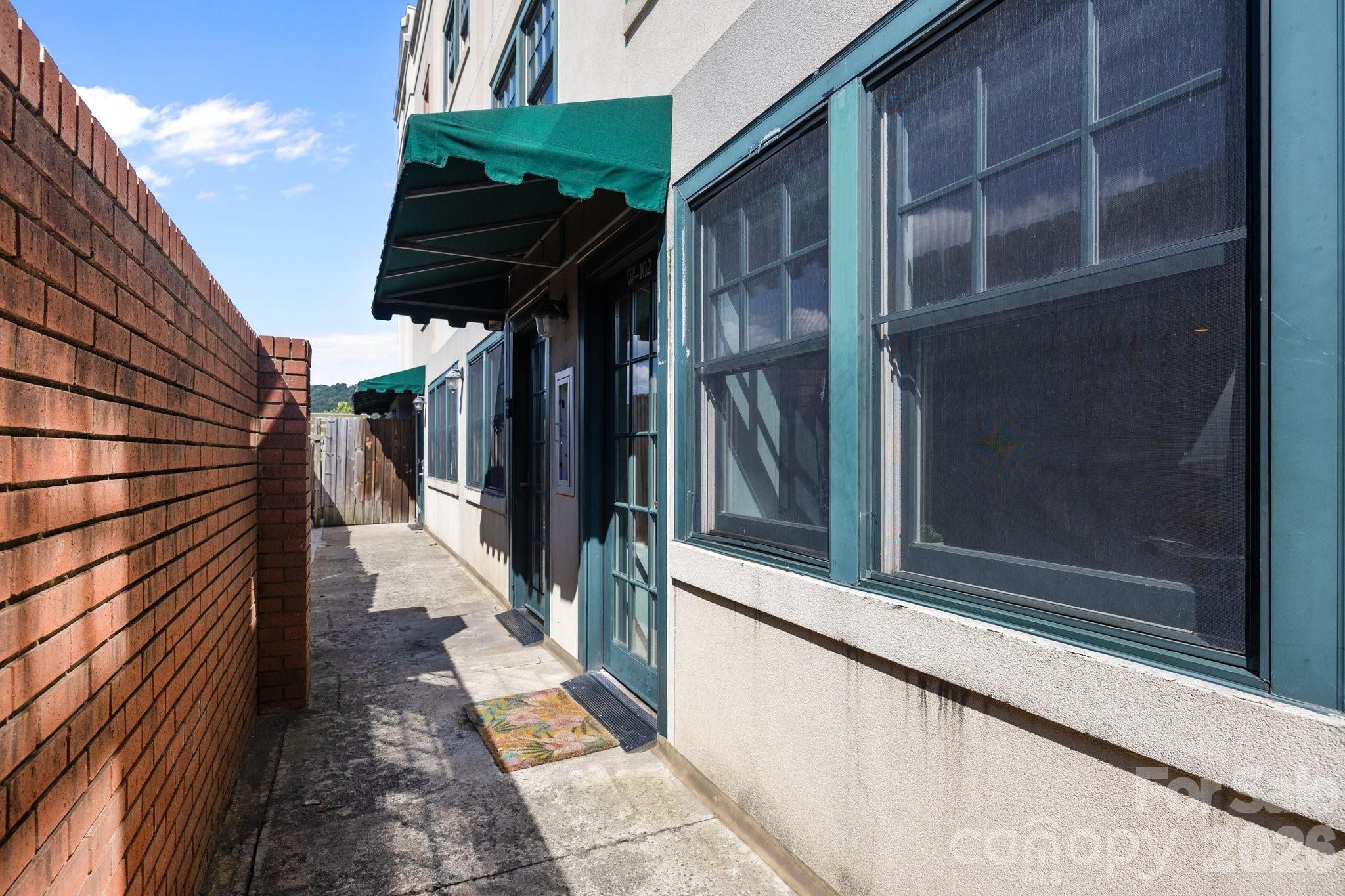 37 Hiawassee Street Asheville NC 28801
