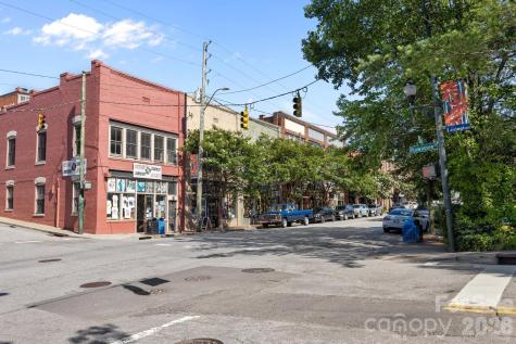 37 Hiawassee Street Asheville NC 28801