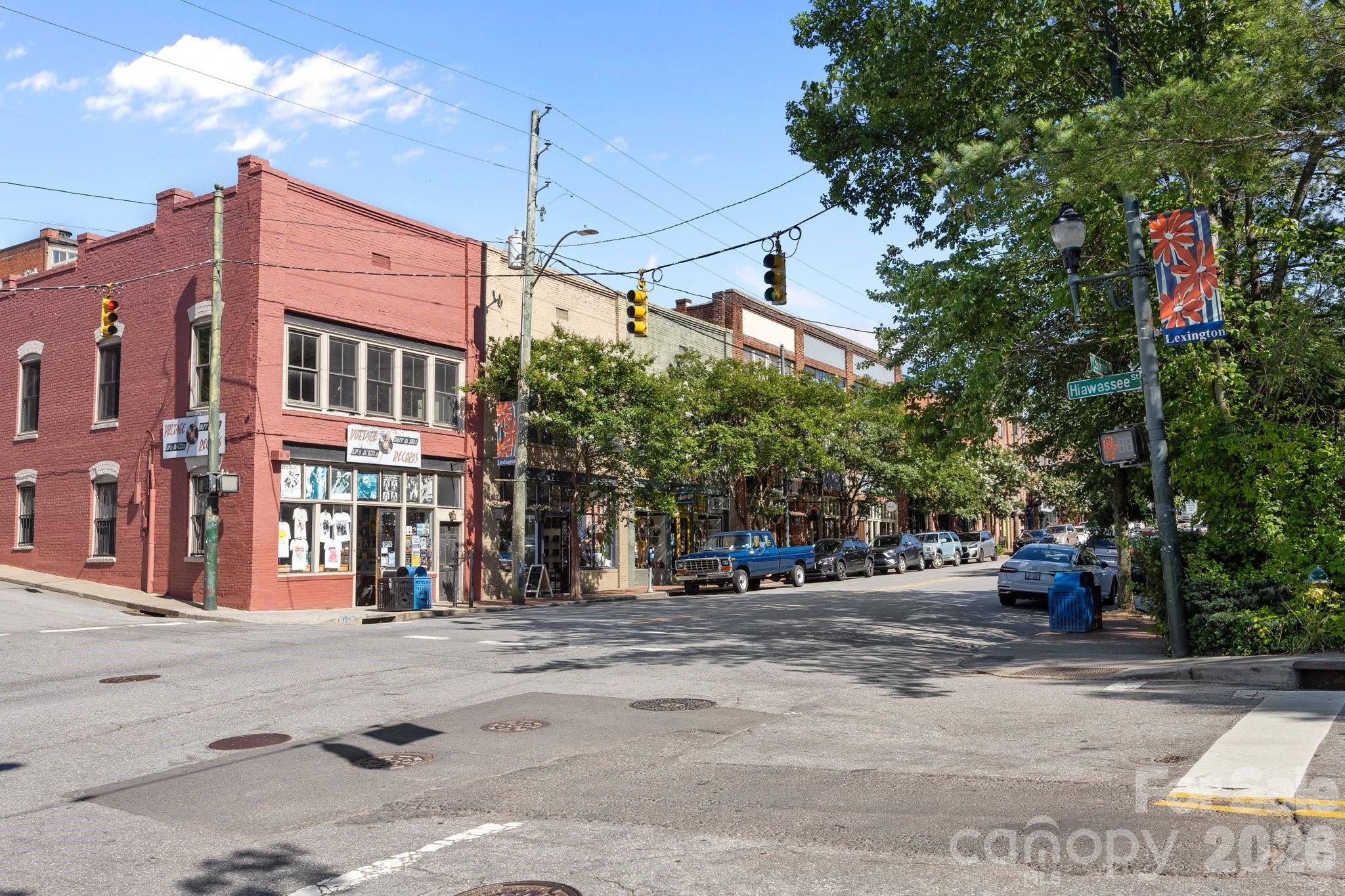 37 Hiawassee Street Asheville NC 28801