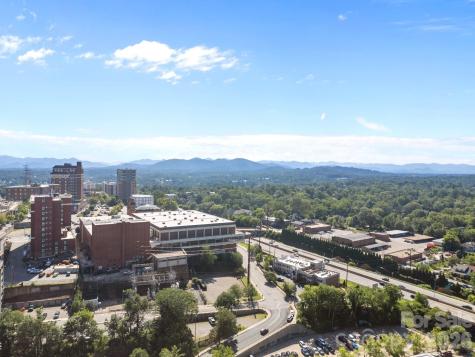 37 Hiawassee Street Asheville NC 28801