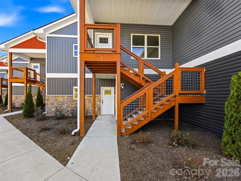 143 Carver Street Brevard NC 28712