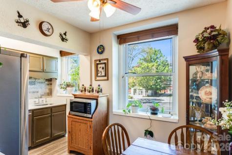 622 S Haywood Street Waynesville NC 28786