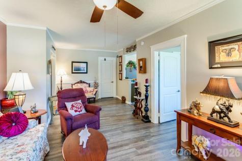 622 S Haywood Street Waynesville NC 28786