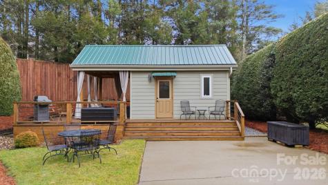 37 Coach Club Road Highlands NC 28741