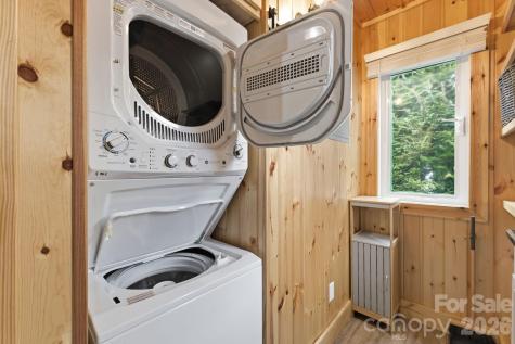 37 Coach Club Road Highlands NC 28741