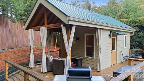 37 Coach Club Road Highlands NC 28741