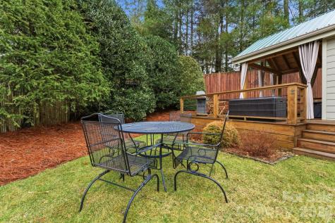 37 Coach Club Road Highlands NC 28741