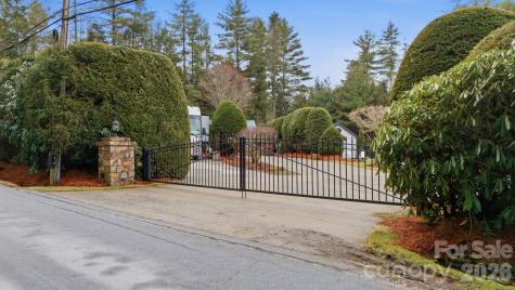 37 Coach Club Road Highlands NC 28741
