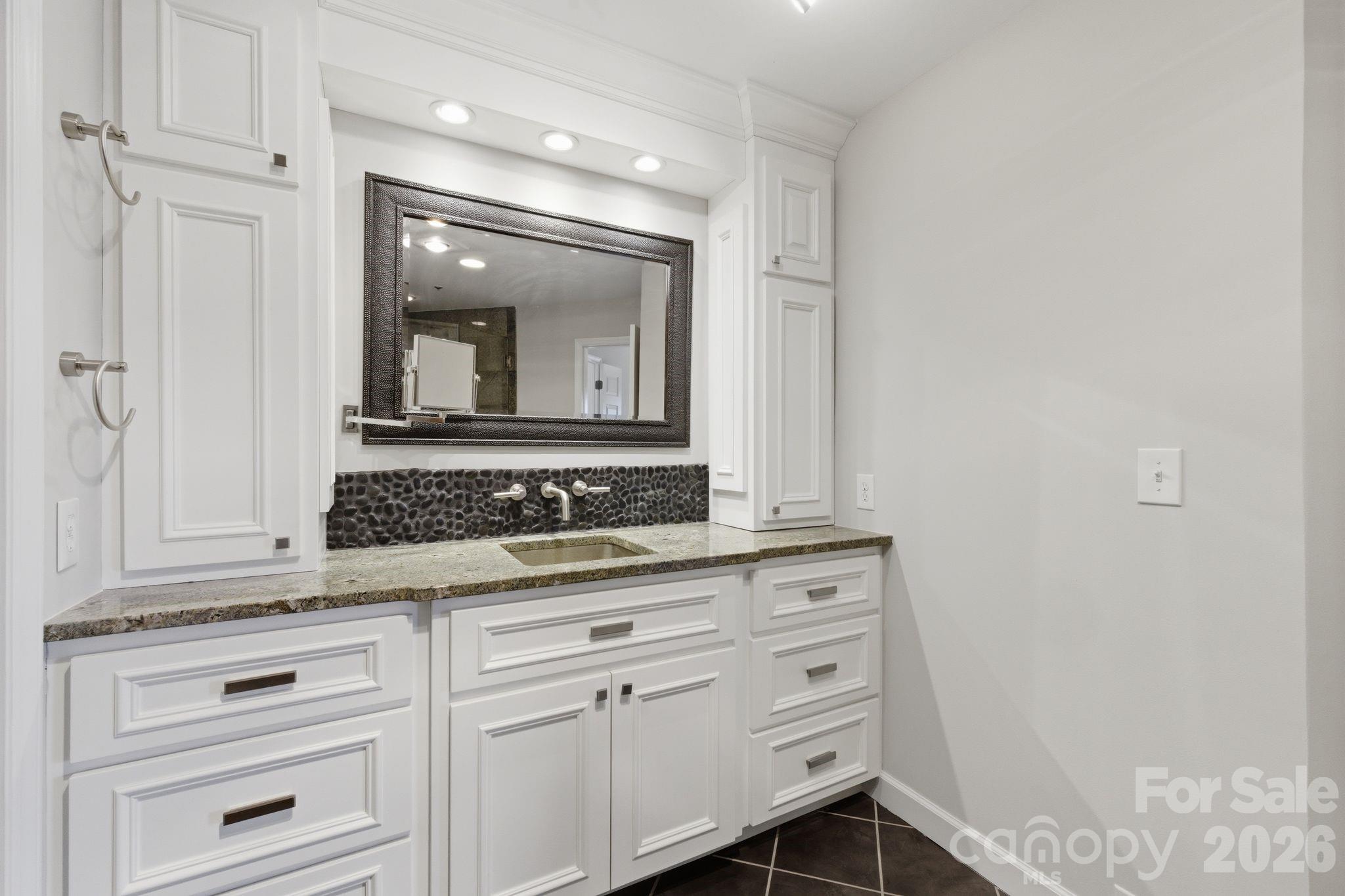 17925 Kings Point Drive Cornelius NC 28031