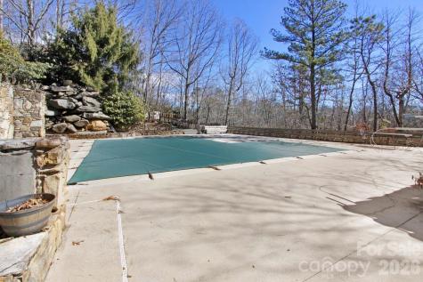 121 Toxaway Views Drive Lake Toxaway NC 28747