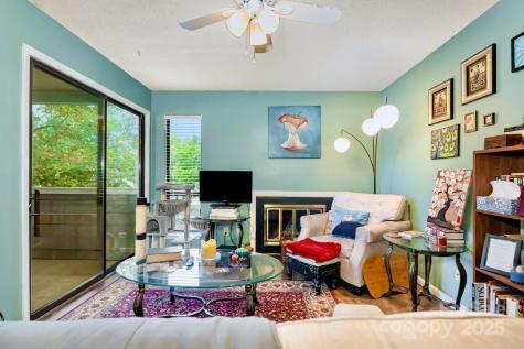 3215 Heathstead Place Charlotte NC 28210