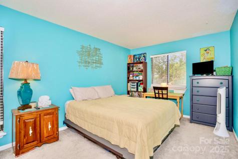 3215 Heathstead Place Charlotte NC 28210