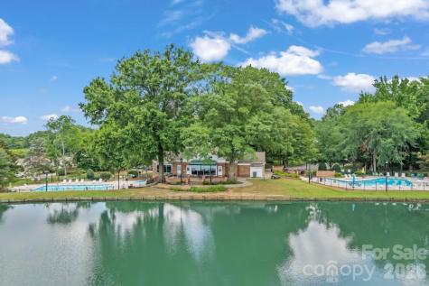 7004 Quail Hill Road Charlotte NC 28210