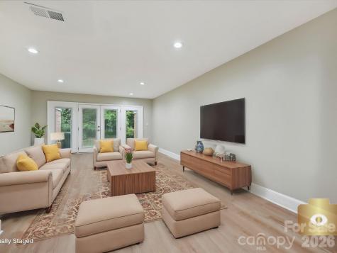 7004 Quail Hill Road Charlotte NC 28210