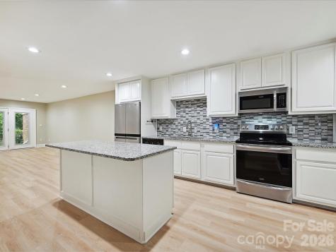 7004 Quail Hill Road Charlotte NC 28210