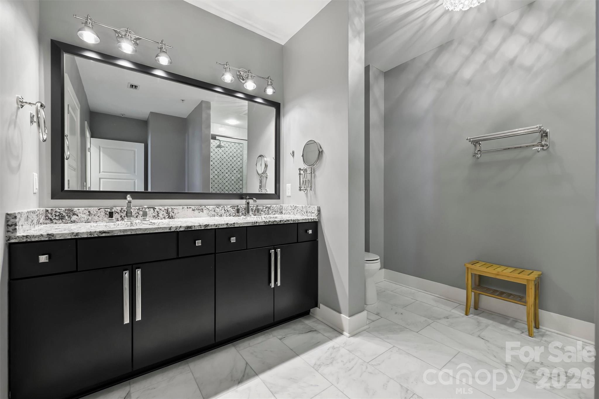 222 S Caldwell Street Charlotte NC 28202