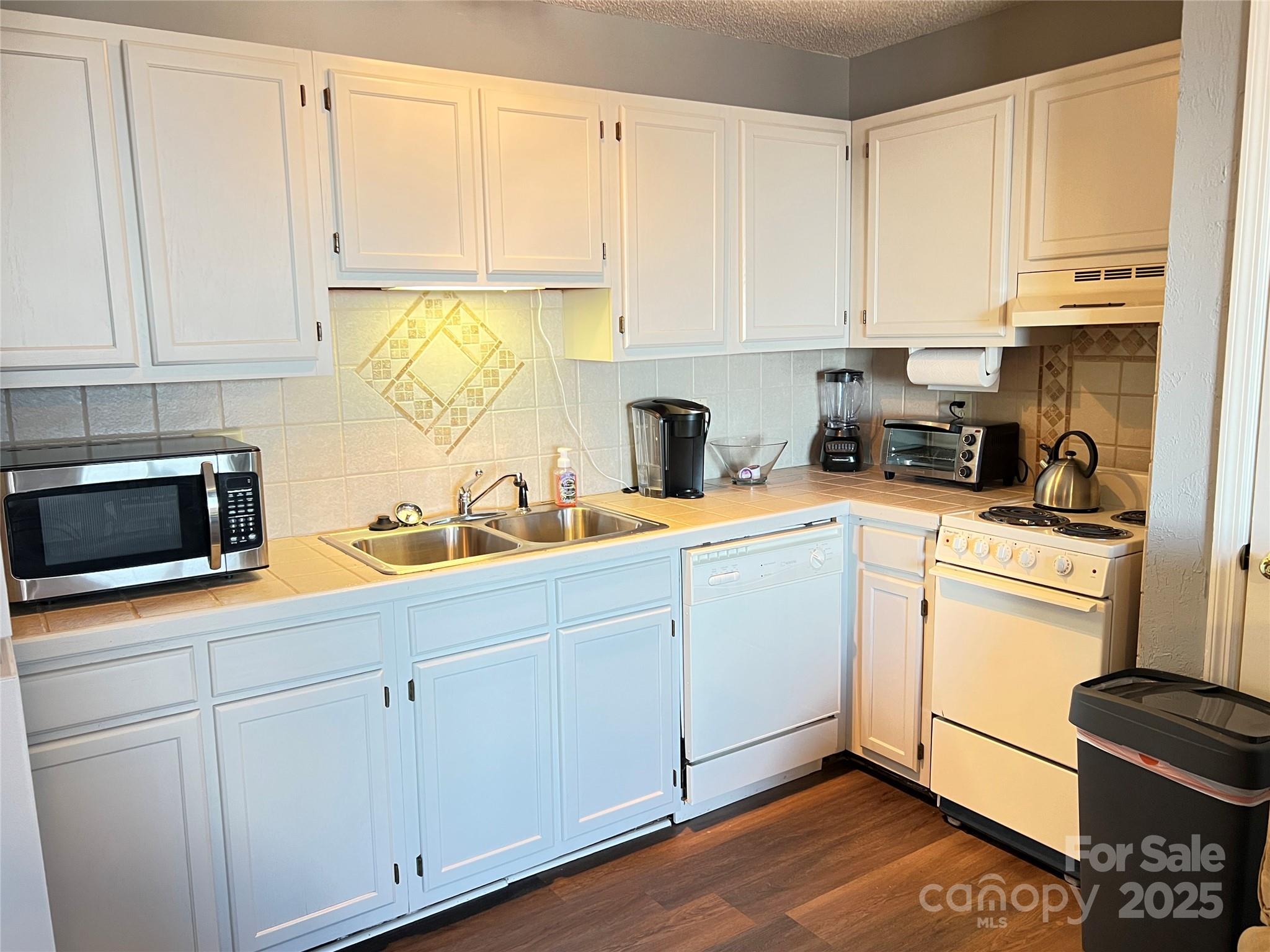 301 Pinnacle Inn Road Beech Mountain NC 28604