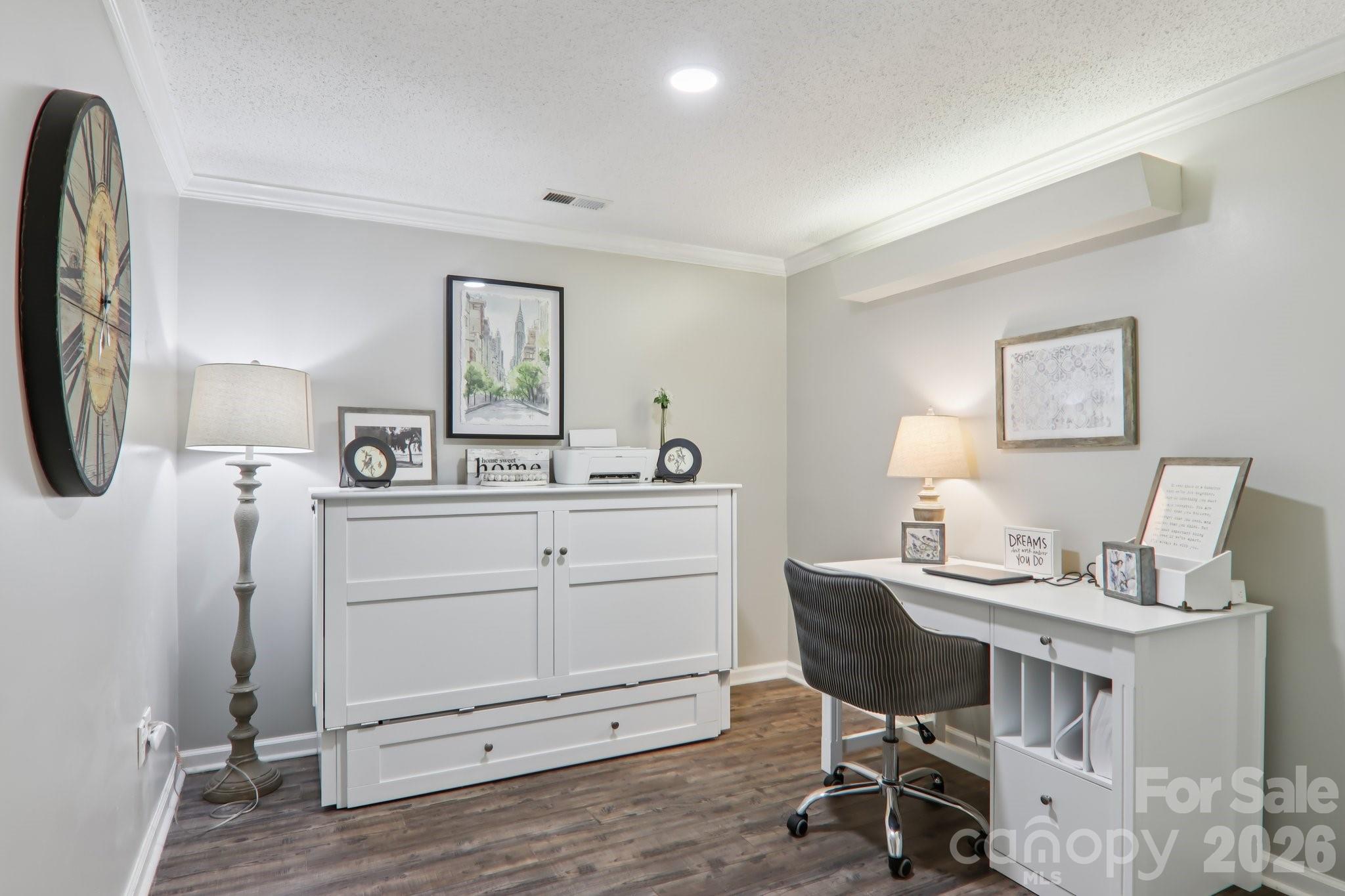 1601 Fleetwood Plaza Hendersonville NC 28739