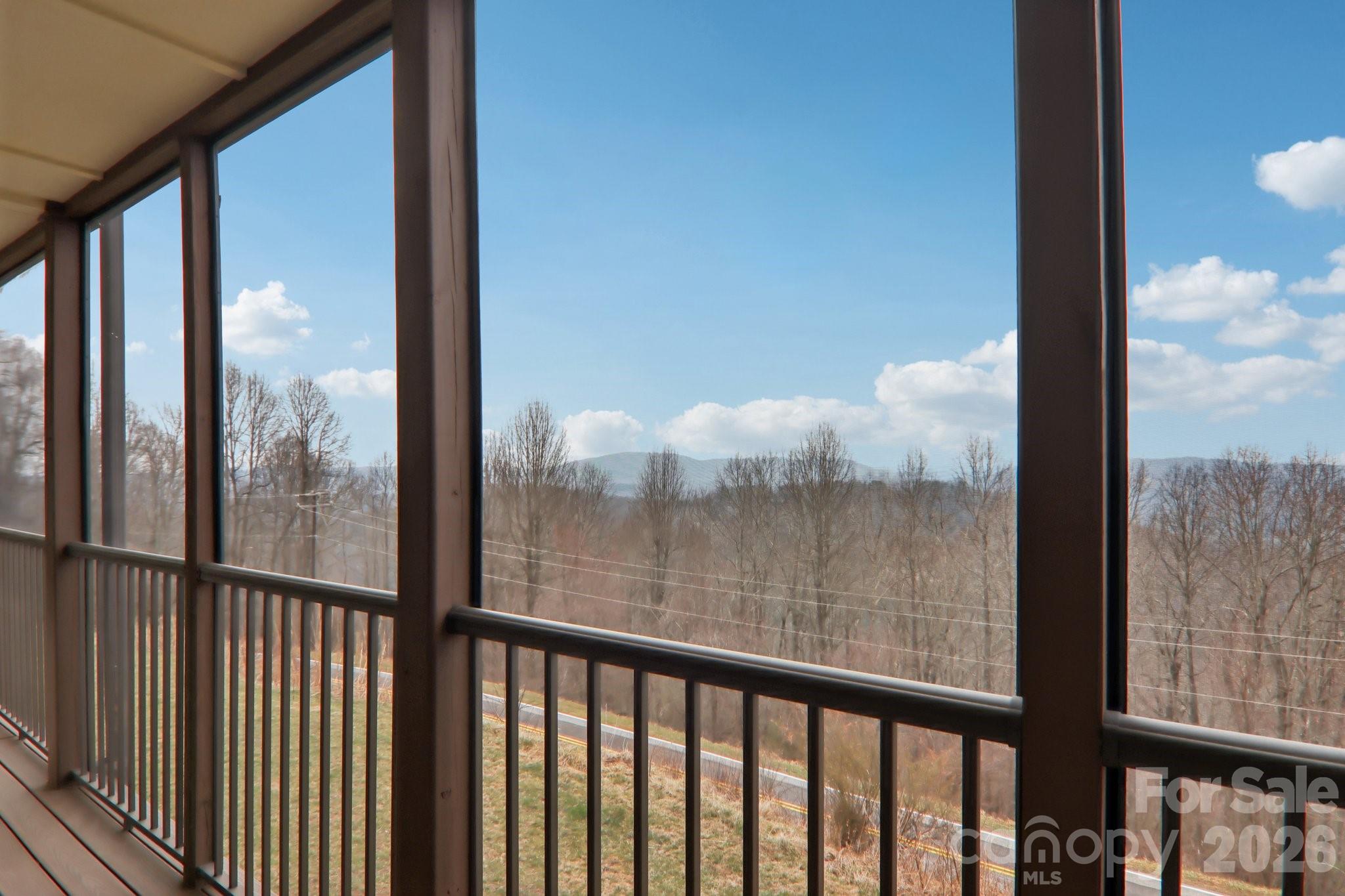 1601 Fleetwood Plaza Hendersonville NC 28739
