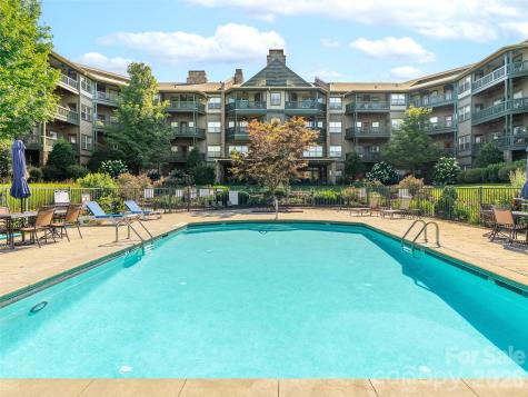 9 Kenilworth Knoll Asheville NC 28805