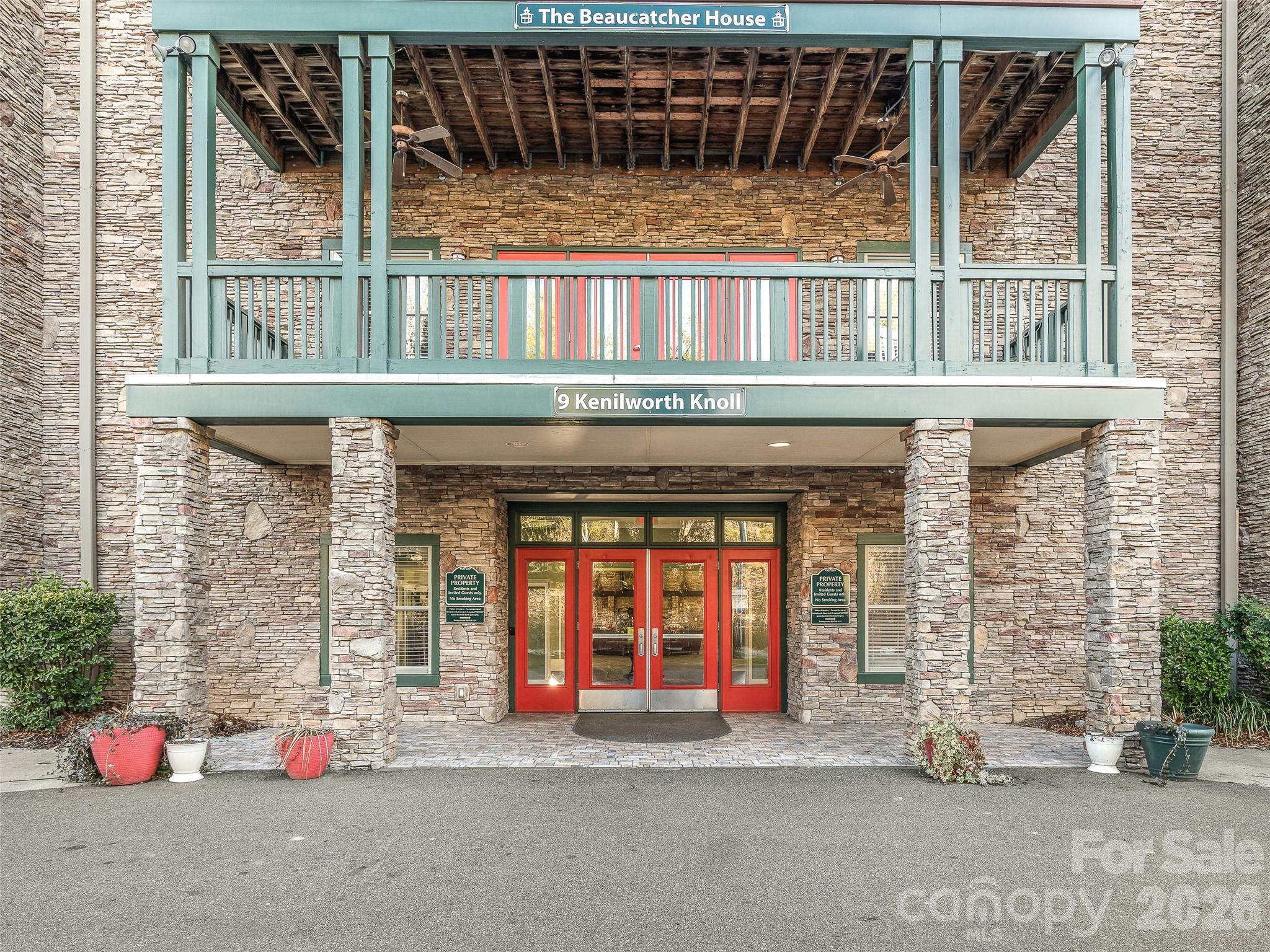 9 Kenilworth Knoll Asheville NC 28805