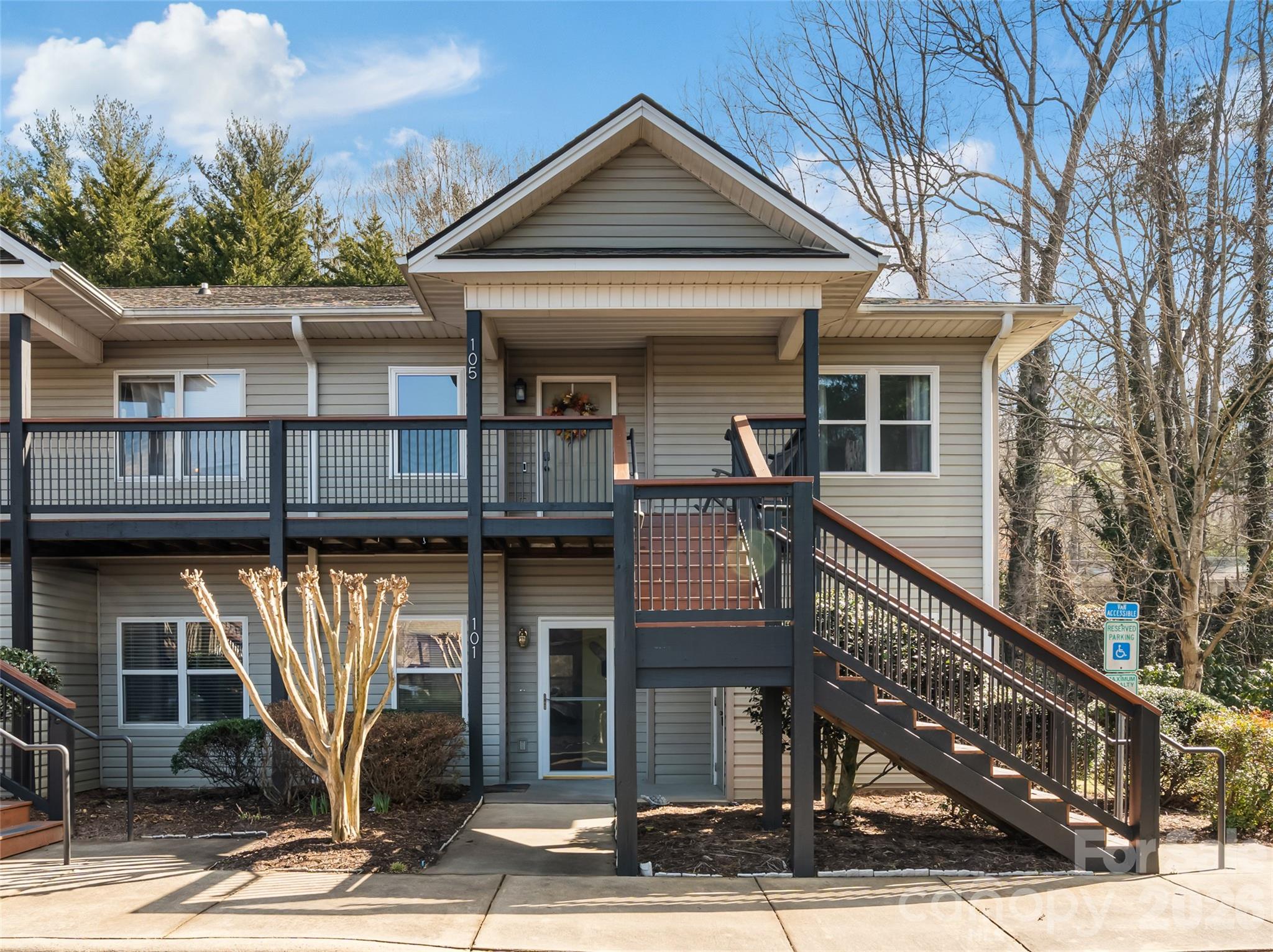 101 Carlyle Way Asheville NC 28803