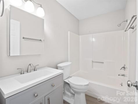102 Llama Way Black Mountain NC 28711