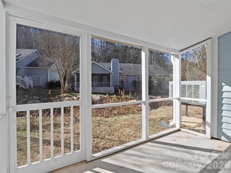 102 Llama Way Black Mountain NC 28711