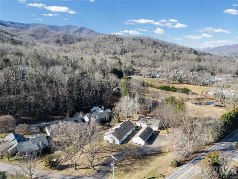 102 Llama Way Black Mountain NC 28711