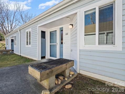 102 Llama Way Black Mountain NC 28711
