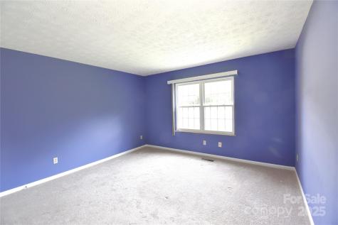 35 Capri Lane Hendersonville NC 28791