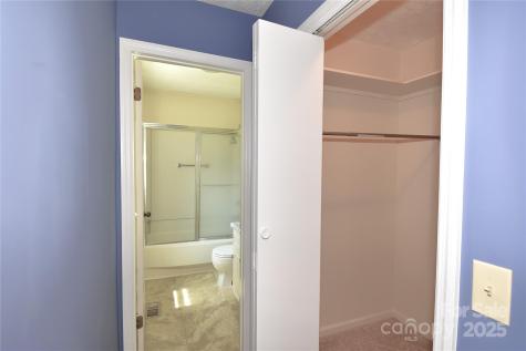 35 Capri Lane Hendersonville NC 28791