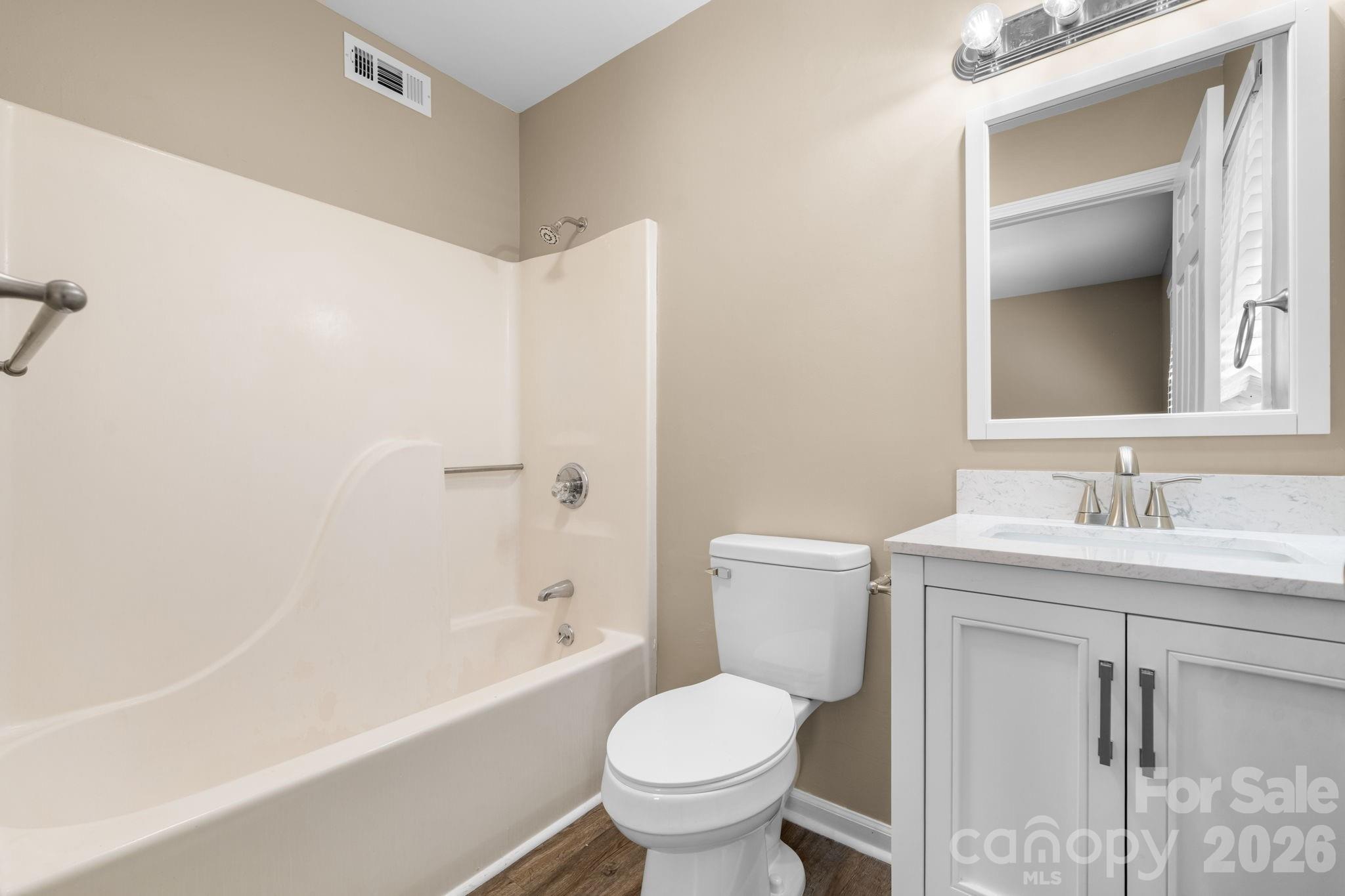 525 12th Street SW Hickory NC 28602