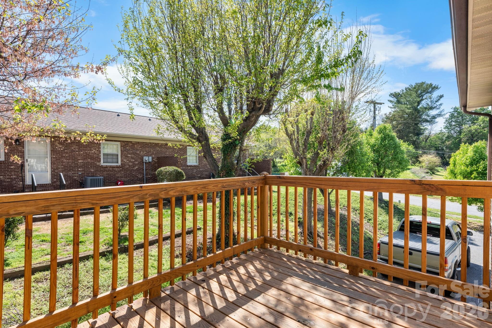525 12th Street SW Hickory NC 28602