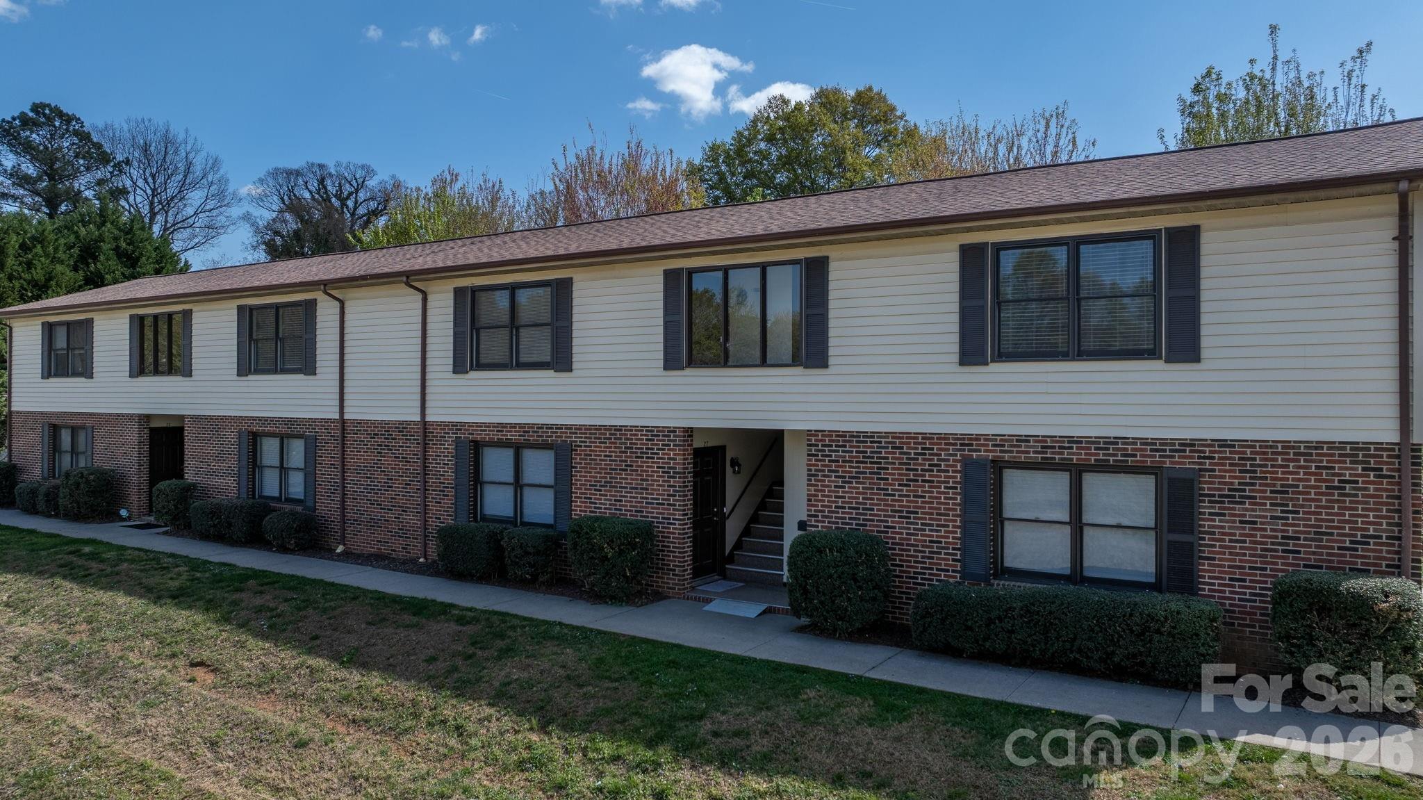 525 12th Street SW Hickory NC 28602